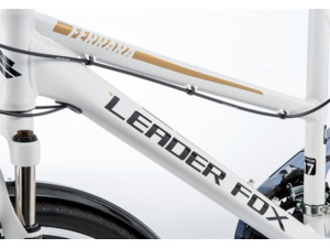 LEADER FOX FERRARA Lady bílá mat