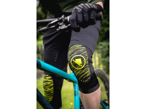 ENDURA Chrániče kolen SingleTrack Lite II Lime Green 1