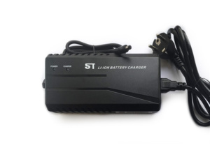 CRUSSIS nabíječka 3A pro rámové i plně integrované baterie