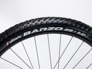 AUTHOR Traction 29 Black Matt/Red