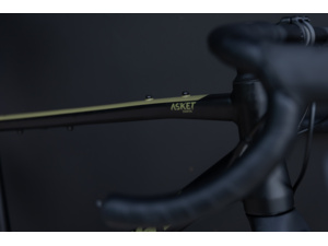 GHOST Asket Essential AL Black/Green - M