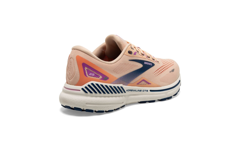 Dámské běžecké boty BROOKS Adrenaline GTS 23 W oranžová