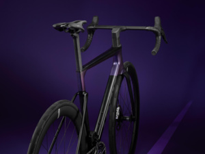 LOOK 795 Blade 2 RS Black Roaring Thunder Satin Red Axs LOOK R50D