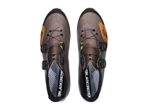 MTB tretry GAERNE G.ROCK Brown