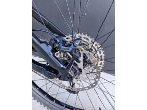 Pells Tarpan AM nestandardní černý vzorek vel. M