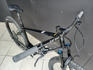 GHOST Lector Pro Raw Carbon/Metallic Blue Grey - L