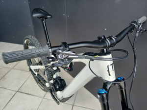 MOUSTACHE Samedi 29 Game 160.7 750 Moon Landing - L