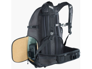 Batoh EVOC CP18 Black