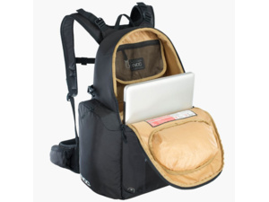 Batoh EVOC CP18 Black