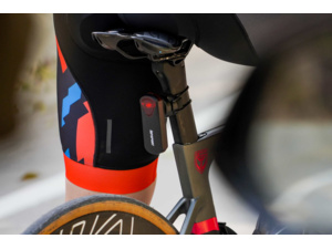 Zadní blikačka iGPSport SR30 Radar