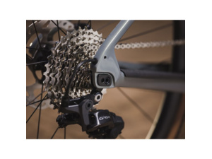 GIANT Revolt Advanced 0 Aurora Noise