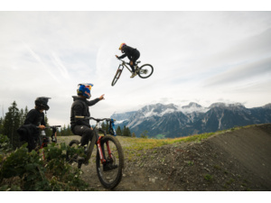 GHOST Poacha Full Party