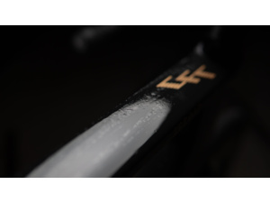 Keramická ochrana rámu DYNAMIC Secret Surface