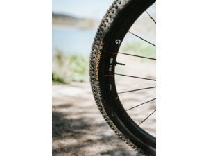 Plášť CONTINENTAL Terra Adventure Trail Grip kevlar graphit-reflex skin - 700x50C