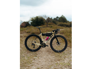 LOOK G85 Speckled Sand/Black Shimano GRX Di2 2X12 Fulcrum Soniq