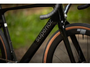 SUPERIOR XR 9.8 GR Matte Carbon/Gloss Black