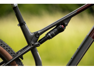 SUPERIOR XF 9.9 Team Red Carbon/Matte Carbon