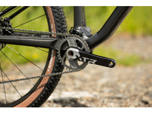 SUPERIOR XF 9.9 Team Red Carbon/Matte Carbon