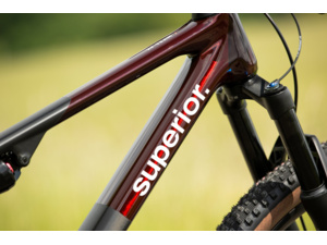 SUPERIOR XF 9.9 Team Red Carbon/Matte Carbon