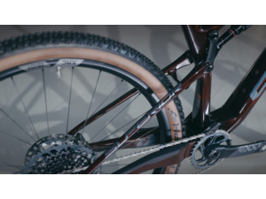 SUPERIOR Team XF 29 Factory Racing Gloss Carbon Red