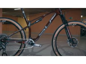 SUPERIOR Team XF 29 Factory Racing Gloss Carbon Red