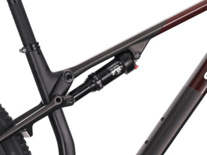 SUPERIOR XF 9.6 Team Red Carbon/Matte Carbon
